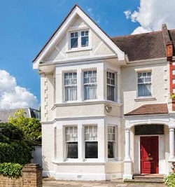 House in Napier Road, Fulham sold for £3,200,000
