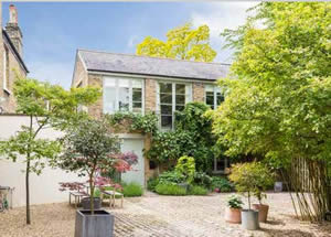 House in Hyde Mews in Dalling Road W6 sold for £3,975,000