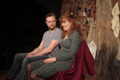 The clever script allows the couple, Liz (Mary Drake) and Alan (Daniel Lillie), to discuss their thoughts with the audience